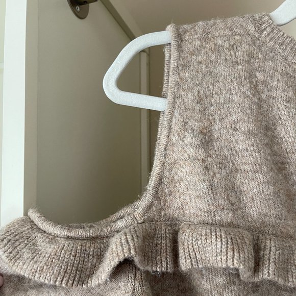 LOFT | Neutral Cold-Shoulder Ruffle Sweater - Picture 4 of 5